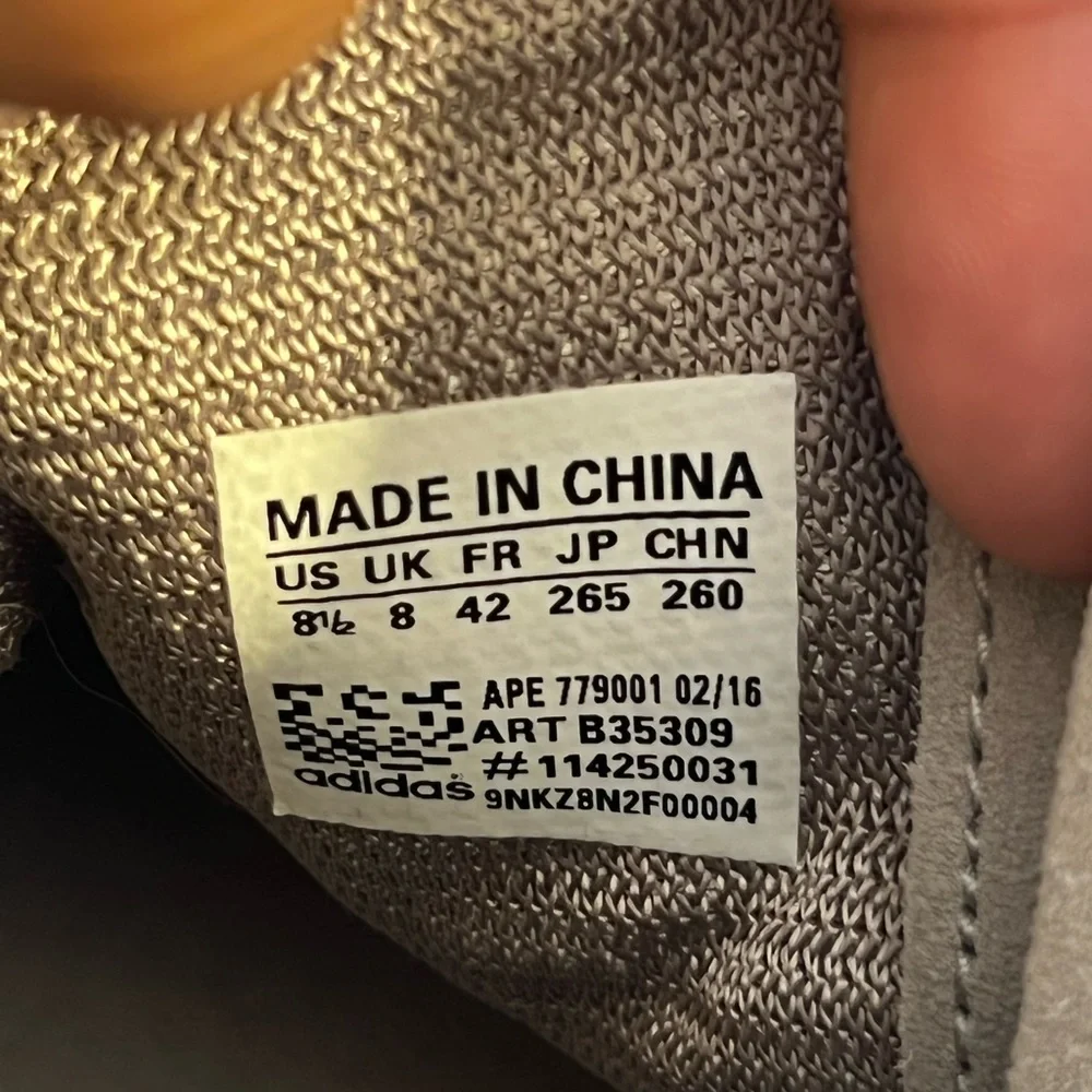 Yeezy 750 Boost - Picture 8 of 8